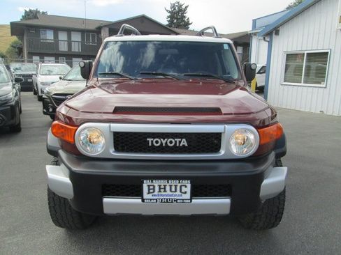 Used 2008 Toyota FJ Cruiser 4WD w/ Convenience Pkg image 2