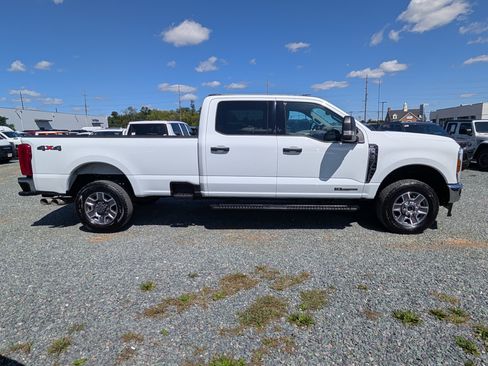 Used 2025 Ford F350 XLT AWD/4WD image 6
