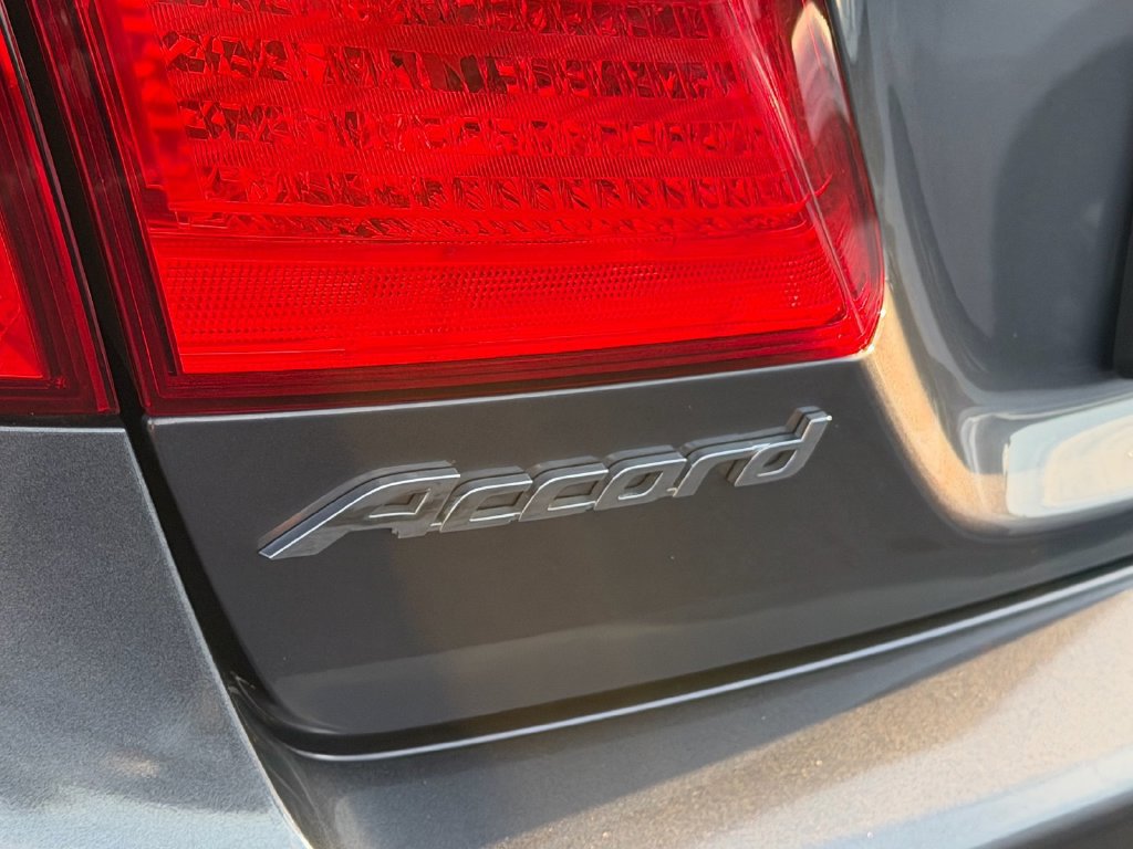 Used 2015 Honda Accord LX image 14