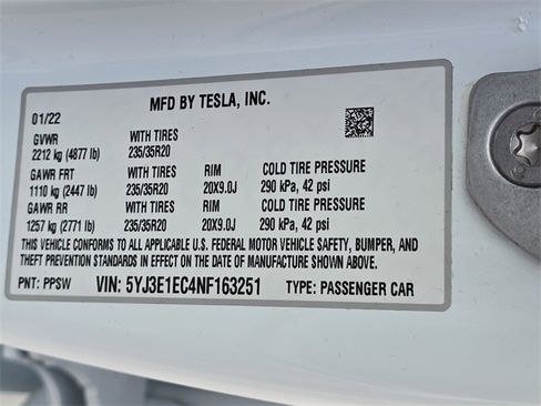 Used 2022 Tesla Model 3 Performance image 37