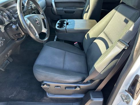 Used 2013 GMC Sierra 1500 SLE w/ Power Tech Package image 9