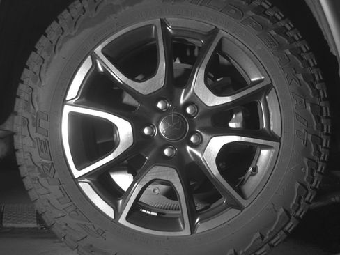 Used 2025 Jeep Compass Trailhawk image 15