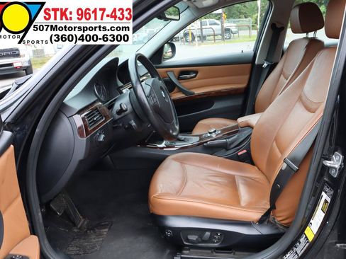 Used 2011 BMW 328i xDrive Sedan AWD/4WD image 12
