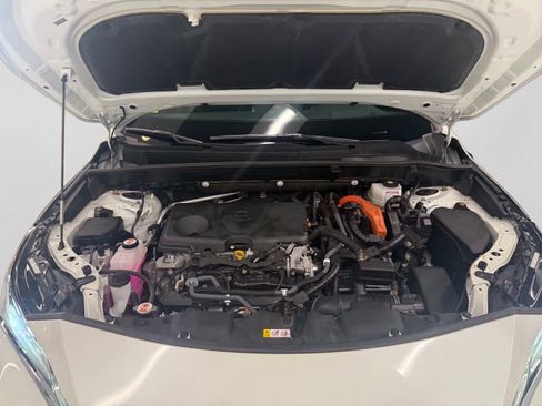 Used 2021 Toyota Venza Limited w/ Advanced Technology Package image 5