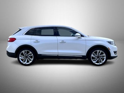 Used 2018 Lincoln MKX Reserve w/ Driver Assistance Package AWD/4WD image 4