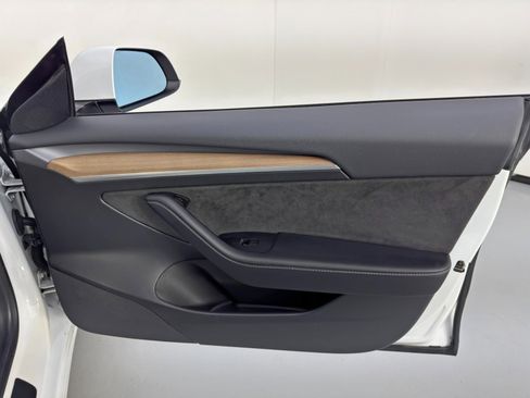 Used 2022 Tesla Model 3 Long Range image 44