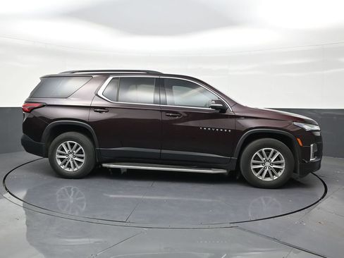 Used 2023 Chevrolet Traverse LT FWD image 6