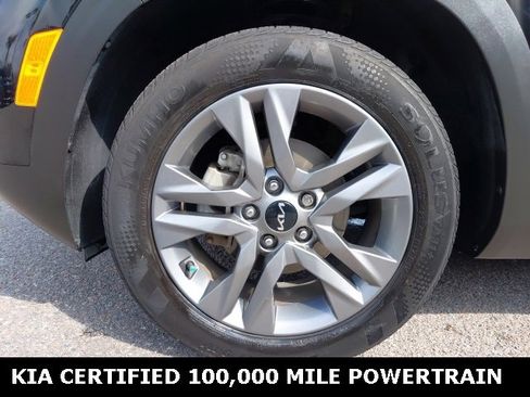 Certified 2023 Kia Seltos S image 10