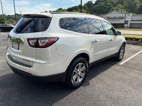 Used 2015 Chevrolet Traverse LT AWD/4WD image 5