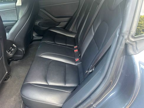 Used 2020 Tesla Model 3 Standard Range Plus image 17