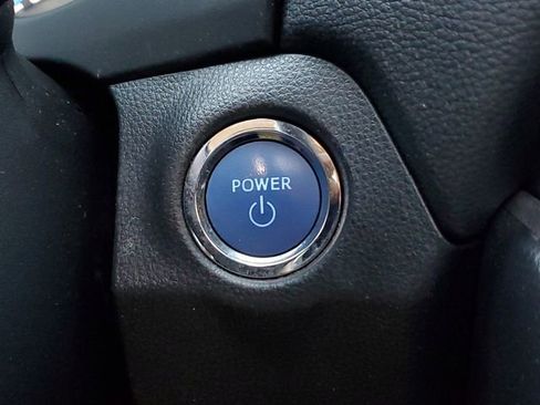 Used 2022 Toyota RAV4 XLE Premium image 33