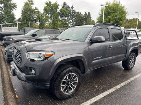 Used 2023 Toyota Tacoma TRD Sport w/ Advanced Technology Package AWD/4WD image 2