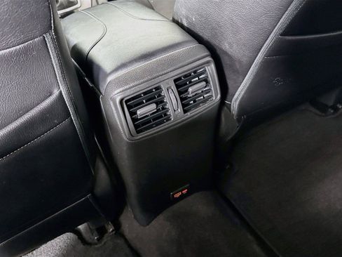 Used 2020 Nissan Rogue SV AWD/4WD image 33