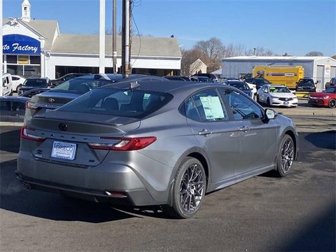 New 2026 Toyota Camry SE image 3