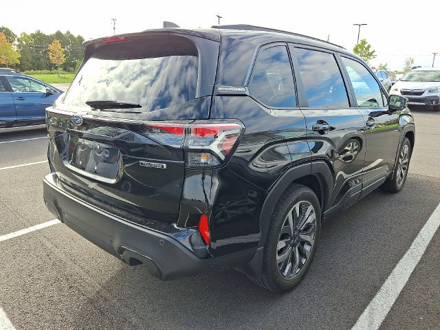 Used 2025 Subaru Forester Touring AWD/4WD image 7