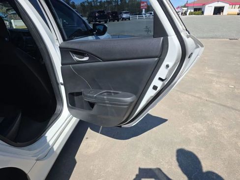 Used 2020 Honda Civic Sport image 40