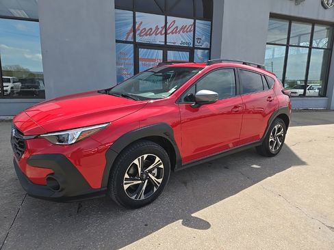 Used 2025 Subaru Crosstrek 2.0i Premium AWD/4WD image 3