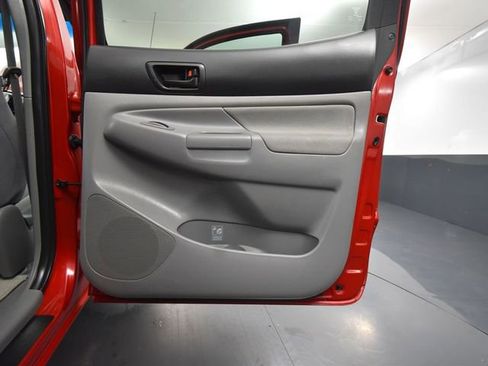 Used 2011 Toyota Tacoma 4x4 Double Cab image 34