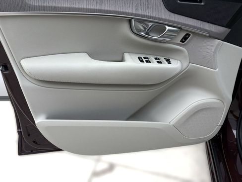 New 2026 Volvo XC90 B6 Ultra w/ Protection Package image 22