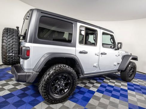 Used 2024 Jeep Wrangler Unlimited Sport AWD/4WD image 5