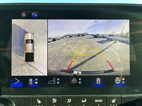 Used 2023 Chevrolet Colorado LT w/ LT Convenience Package III image 15