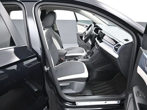 New 2026 Volkswagen Taos SE AWD/4WD image 14