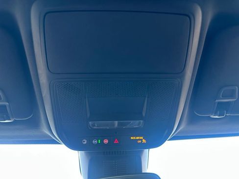 Used 2025 Chevrolet Equinox LT image 16