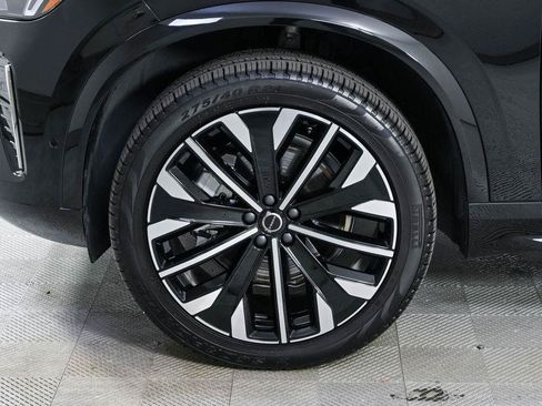 Certified 2026 Volvo XC90 B6 Ultra AWD/4WD image 42