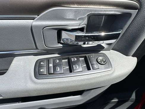 Used 2017 RAM 1500 Big Horn AWD/4WD image 9