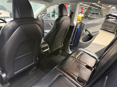 Used 2021 Tesla Model Y Long Range AWD/4WD image 38