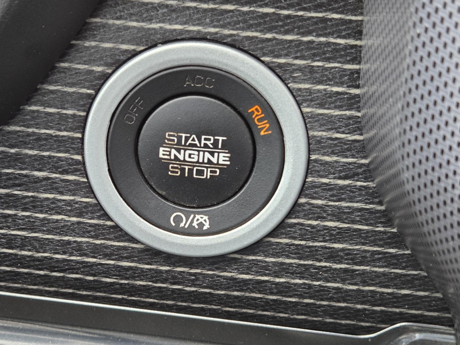 Used 2020 RAM 1500 Limited AWD/4WD image 16