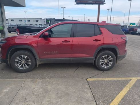 Used 2026 Chevrolet Equinox LT w/ Convenience Package II image 4