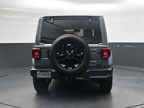 Used 2024 Jeep Wrangler Unlimited Sahara w/ Technology Group AWD/4WD image 5