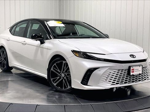 Certified 2025 Toyota Camry XSE w/ Premium Plus Package FWD image 3