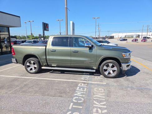 Used 2020 RAM 1500 Laramie AWD/4WD image 4
