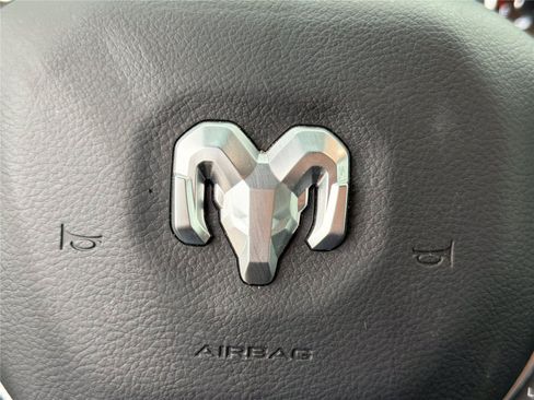 Used 2025 RAM 1500 Big Horn AWD/4WD image 23
