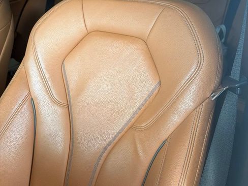Used 2019 BMW 530i w/ Convenience Package RWD image 5