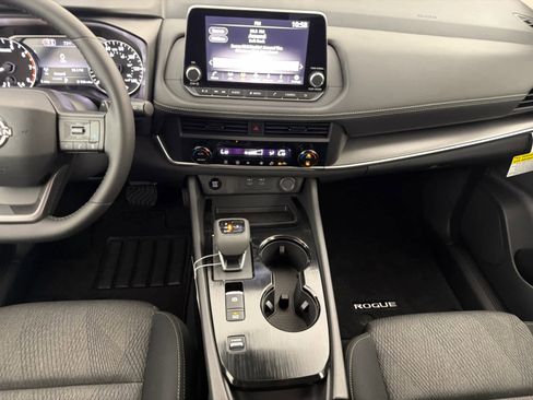 New 2026 Nissan Rogue SV image 18