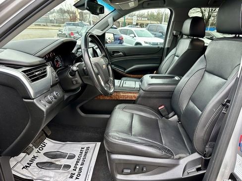 Used 2020 Chevrolet Suburban Premier image 13