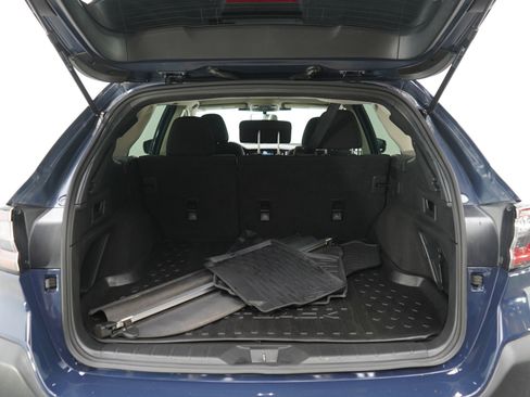 Used 2023 Subaru Outback Premium AWD/4WD image 16