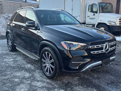 Used 2025 Mercedes-Benz GLE 350 4MATIC image 9