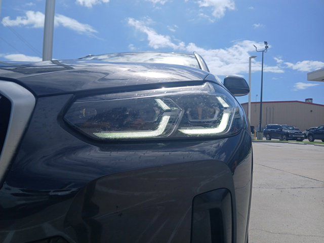 Used 2024 BMW X3 sDrive30i w/ M Sport Package RWD image 4