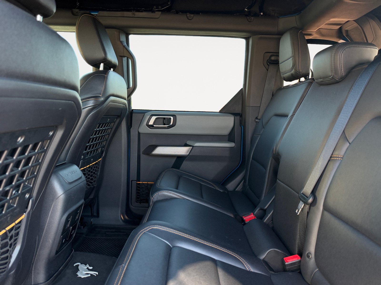 Used 2022 Ford Bronco Badlands w/ Sasquatch Package AWD/4WD image 13