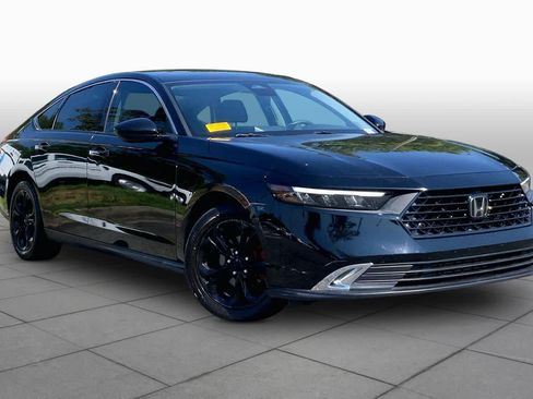Used 2023 Honda Accord EX image 3