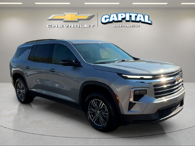 Used 2025 Chevrolet Traverse LT AWD/4WD image 7