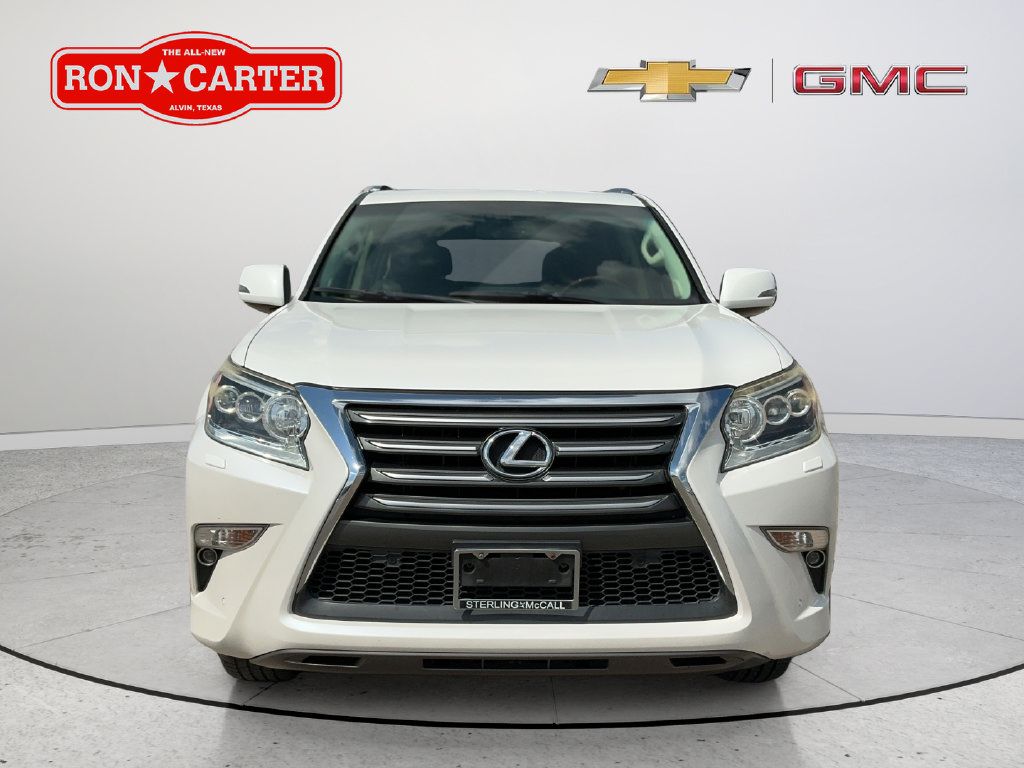 Used 2017 Lexus GX 460 AWD/4WD image 2
