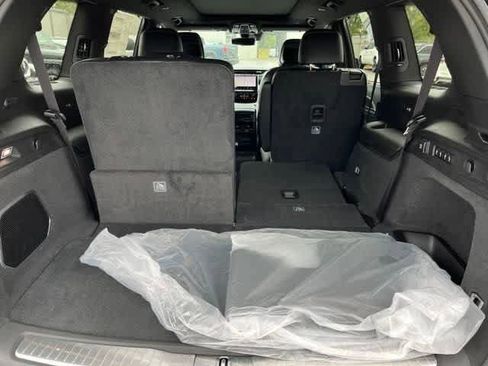 New 2025 Jeep Grand Cherokee L Overland w/ Luxury Tech Group IV image 31