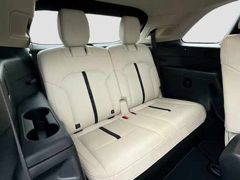 Certified 2025 MAZDA CX-90 3.3 Turbo S w/ Premium Plus image 31