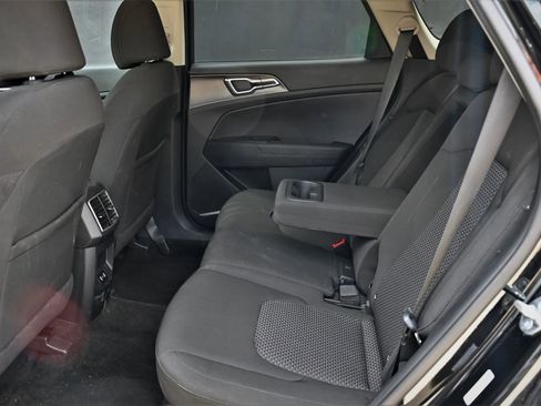 Used 2026 Kia Sportage LX image 17