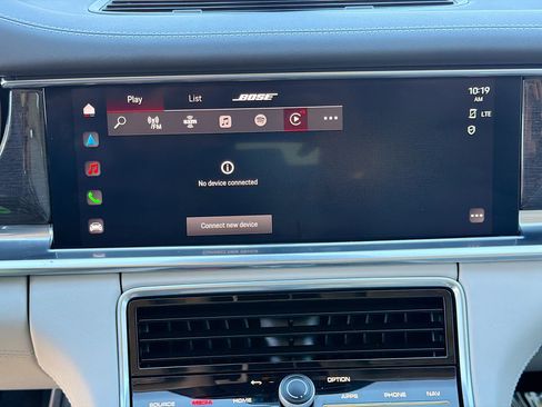 Used 2023 Porsche Panamera 4S w/ Premium Package image 30